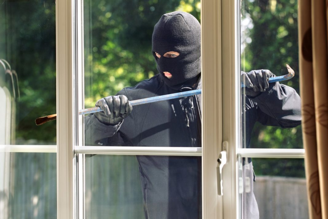 wie-kann-man-fenster-mit-einem-einbruchschutz-versehen