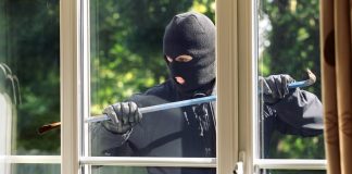 wie-kann-man-fenster-mit-einem-einbruchschutz-versehen